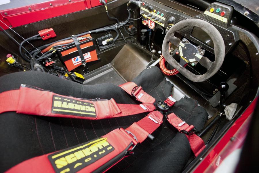  Ferrari 333 SP 1999 года  (фото 13 из 17)